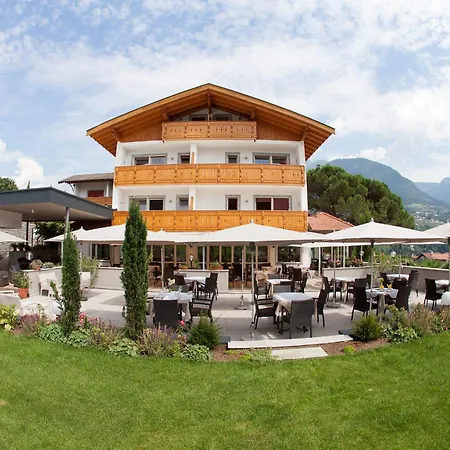 Eichenhof 3*