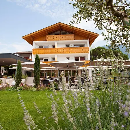 Eichenhof 3*